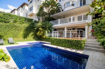 Casa em condomínio 530,0m²ac-  460,0m²área de terreno 3 suítes, 3 gar piscina churrasqueira