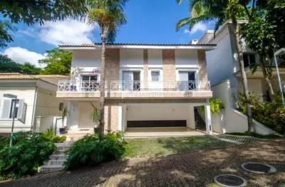 Próximo ao colégio santo américo  420,0m²ac, 580m²at, 4  suítes, 7 vagas.