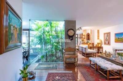 Casa tipo para venda em jardim leonor com 4 quartos, sendo 4 suítes, 571m², 4 vagas.