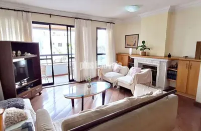 Próximo a escola graduada 156,0m²au 4 dormitórios, 2 suítes, 3 vagas.