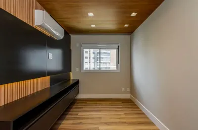 Apartamento 3 dormitórios, 2 vagas e deposito privativono  panamby