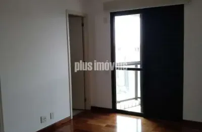 Villaggio panamby -  192,41m²au  4 suítes - 4 gar, depósito - terraço gourmet voltado para o bosque.