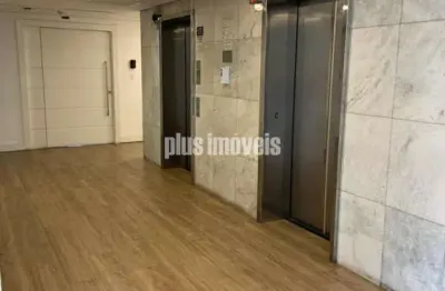 Conjunto comercial alto padrão, reformado mobiliado, andar alto