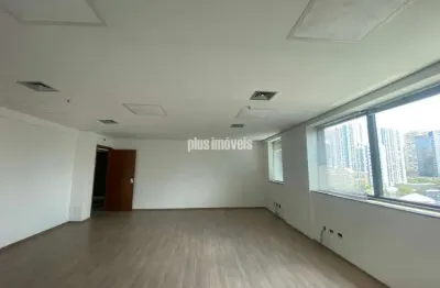 Sala comercial para alugar na Rua Carmo do Rio Verde, 241, Chácara Santo Antônio, São Paulo