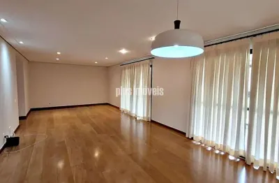 Villaggio panamby -  160,78m²au  - 3 dorms, 2 suítes, 3 gar - living amplo voltado para o bosque.