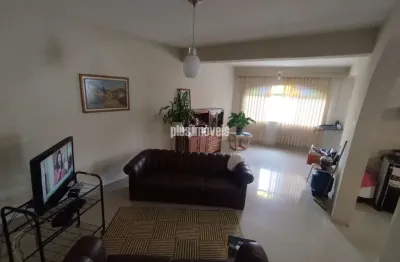 Casa à venda em Pirituba | 200m² | 3 dormitórios | Quintal amplo
