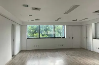 Sala comercial, sua oportunidade na Chácara Santo Antonio em Santo Amaro