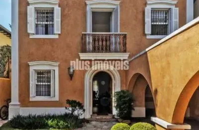 Casa com 3 quartos para alugar na Rua Bucareste, 60, Jardim Europa, São Paulo