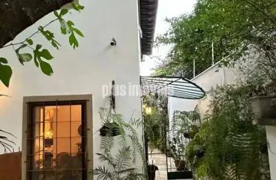Casa de vila a venda no jardim américa 2 quartos 1 suite + escritorio