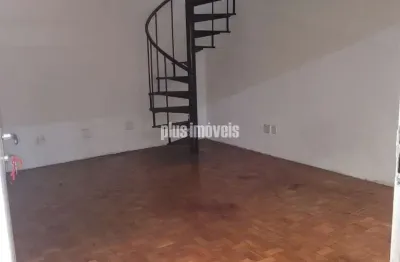 Jardins vende loja comercial com mezanino-  50,00 m²uteis !
