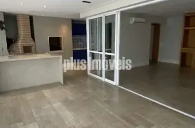 Excelente apartamento em andar alto, com linda vista para a ponte estaiada e belo por do sol.