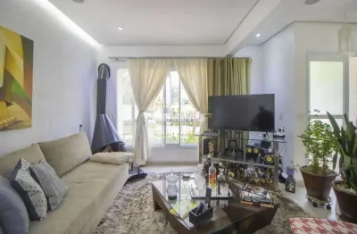 Excelente casa terrea em condominio próxima ao colegio pentágono!