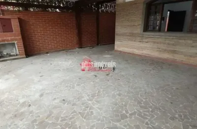 Casa com 3 quartos à venda na Rua Major Tarquínio Leite Pereira, 125, Jardim Internacional, São Paulo