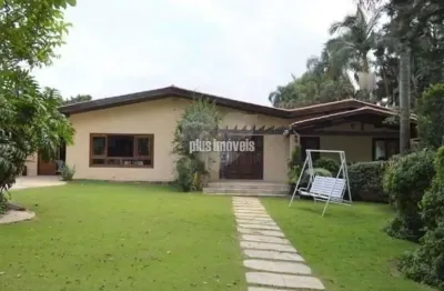 Casa térrea no bolsão de interlagos!! rua tranquila, arborizada à menos de 500 m do parque parque ja