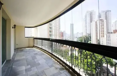 Apartamento para venda com 247m², 4 quartos e 5 vagas