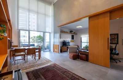 Panamby!  apartamento com 143,0m² living com pé direito duplo 2 suítes, 3 vagas de garagem!
