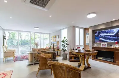 Casa em condomínio 424.0m² área privativa,  4 suítes  4 garagem- quintal com piscina