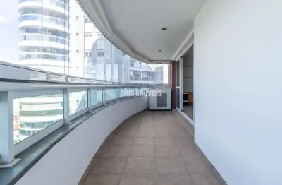 Apartamento tipo para venda com 3 quartos, sendo 3 suítes, 230m²