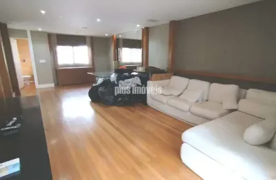 Apartamento com 163 mts, 3 dormitorios 2 vagas, semi mobiliado