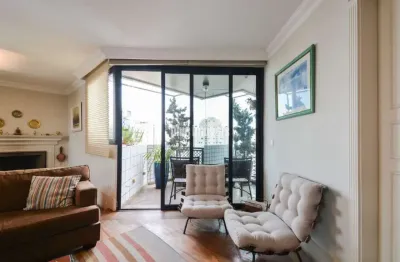 Apartamento com 3 quartos à venda na Avenida Chibarás, 853, Moema, São Paulo