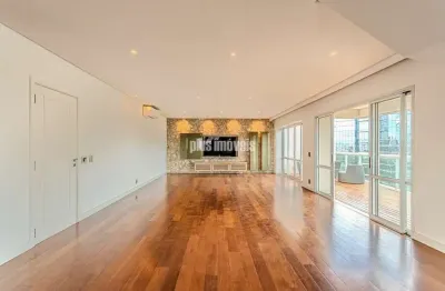 Cobertura com 4 Quartos e 5 banheiros à Venda, 352 m² por R$ 15.000.000