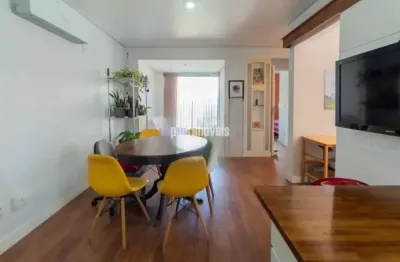 Lindo apartamento de dois dormitórios  no coração de Pinheiros. IMPERDÍVEL