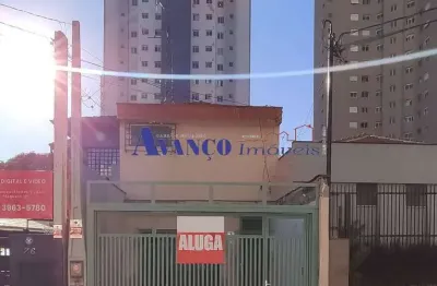 Casa comercial finalizando reforma em ótima localização no centro