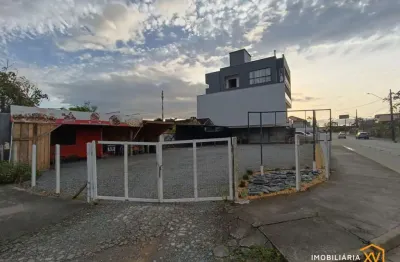 Terreno de esquina com 17,50 x 29,46* no binário ao lado do hipermercado komprão do bairro vila nova