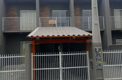 Geminado com 02 dormitórios e área com churrasqueira para vender, itinga