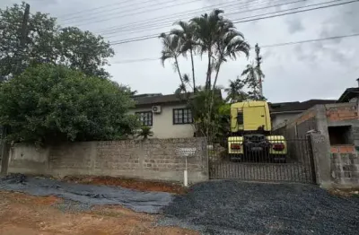 Casa com 2 quartos à venda na Rua Professor Theodoro Boeing, 305, Vila Nova, Joinville