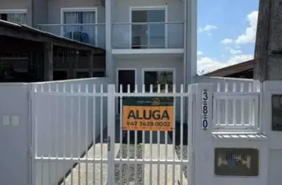 Casa com 2 quartos para alugar na Rua Jacob Germano Baumer, 380, Vila Nova, Joinville