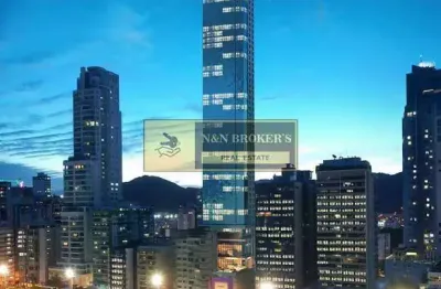 Apartamento com 4 quartos à venda na Avenida Atlântica, 684, Centro, Balneário Camboriú