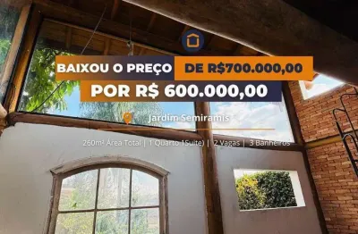 Casa à venda em Cotia, Jardim Semiramis, com 1 suíte, com 200 m²