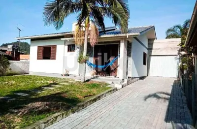 Casa com 2 quartos à venda na ru a antonio, 44, coloninha, araranguá por r$ 330.000