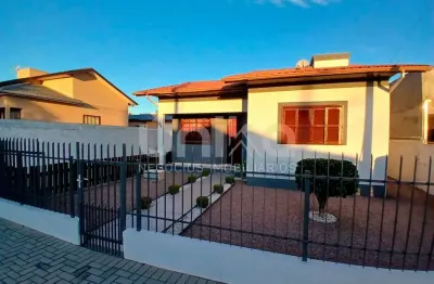 Casa com 3 quartos à venda na rua pedro bitencourt, 22, urussanguinha, araranguá por r$ 460.000