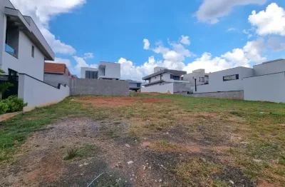 Terreno em condomínio fechado à venda no Loteamento Residencial Arborais, Campinas 