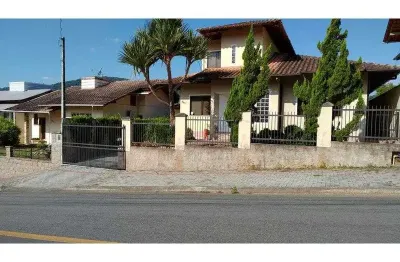 Casa à venda na Rua Botuverá, 285, Quintino, Timbó