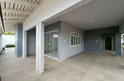 Casa à venda na Rua Jacinto Frainer, 58, Gávea, Rodeio