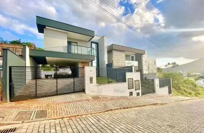 Casa com 2 quartos para alugar no Imigrantes, Timbó 