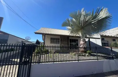 Casa com 4 quartos para alugar no Quintino, Timbó 