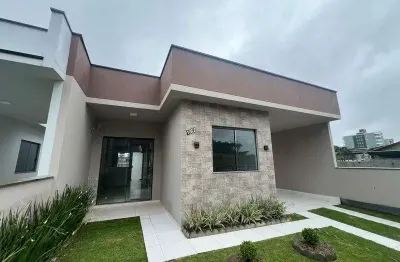 Casa com 2 quartos para alugar no Carijós, Indaial 