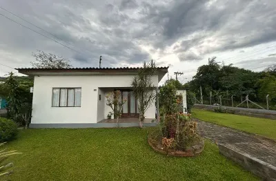 Casa com 2 quartos para alugar no Araponguinhas, Timbó 