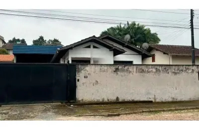 Casa com 1 quarto para alugar em Das Capitais, Timbó 