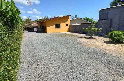 Casa à venda no Piçarras, Guaratuba 
