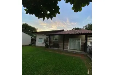 Casa à venda no Centro, Rio dos Cedros 
