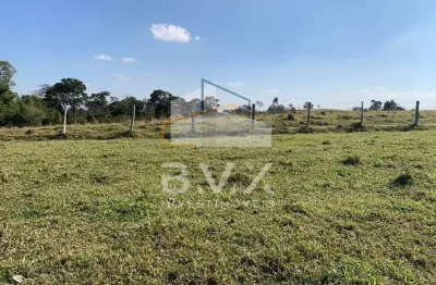 Vendo enorme área de 178.400 m², bairro caputera, ótima para chácaras, loteamento, ou replantio de árvores. sorocaba
