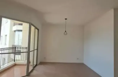 Apto para locação com 3 quartos sendo 2 com armários e 1 suíte, 2 banheiros, 1 vaga de garagem e 70,00 m2 de área.