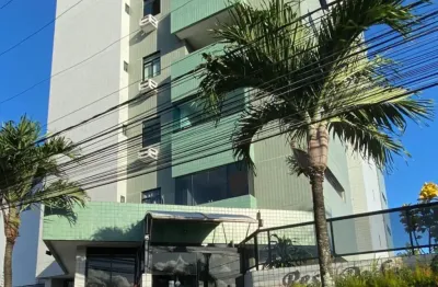 Vendo apartamento com excelente localização e com preço abaixo do valor do mercado com 3 quartos, bem atrativo .