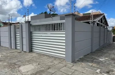 Excelente casa a venda de esquina  com 384m2 ideal para morar ou  comercializar