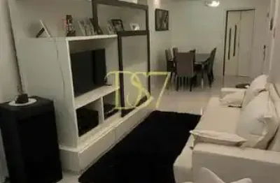 Apartamento terreo, 123m², 02 dorms, 01 suite, 02 vagas, 02 quintais, bairro santa maria